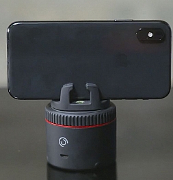 Специальный аксессуар Pivo предлагает съемку при помощи смартфона