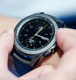 Обновления для часов Samsung Galaxy Watch LTE увеличивает время автономной работы