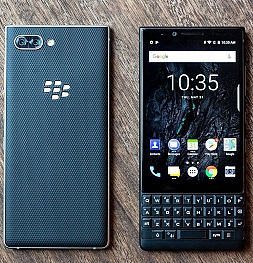 Компания BlackBerry отказалась от производства смартфонов, и наконец-то вышла из убытков