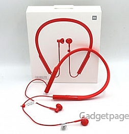 Распаковка и живые фотографии яркой гарнитуры Xiaomi Mi Bluetooth Neckband Headphones