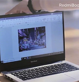 А вот и долгожданный RedmiBook 14. Intel Core i7, 256 Гб SSD и всё как положено