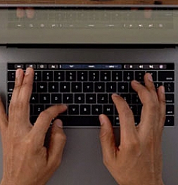 В Apple MacBook (включая версии Pro и Air) больше не будут залипать клавиши