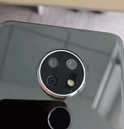 Загадочный новый смартфон от Nokia засветился на живых фотографиях