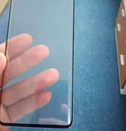 В сети появились шпионские фотографии защитного стекла для Xiaomi Mi Mix 4