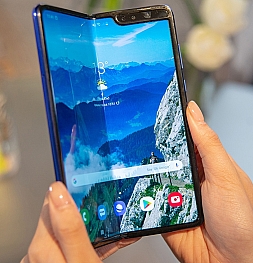 Samsung выпустит новые складные смартфоны в концу 2020 года