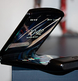 Второе поколение Motorola RAZR обещает быть сильно лучше и с большим экраном