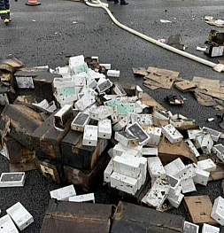 В Китае сгорел грузовик, перевозивший 20 000 новый iPhone 11 Pro и Pro Max
