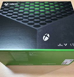 Xbox Series X уже приехал в розничные магазины. Первые фото в коробке