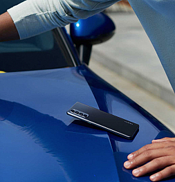 Oppo с гордостью представляет автомобильную быструю беспроводную зарядку для смартфонов