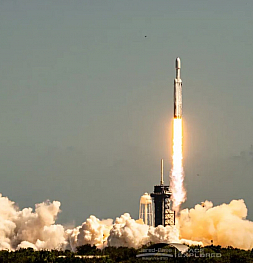 SpaceX в 2025 году: рекорды, амбиции и будущее космических запусков