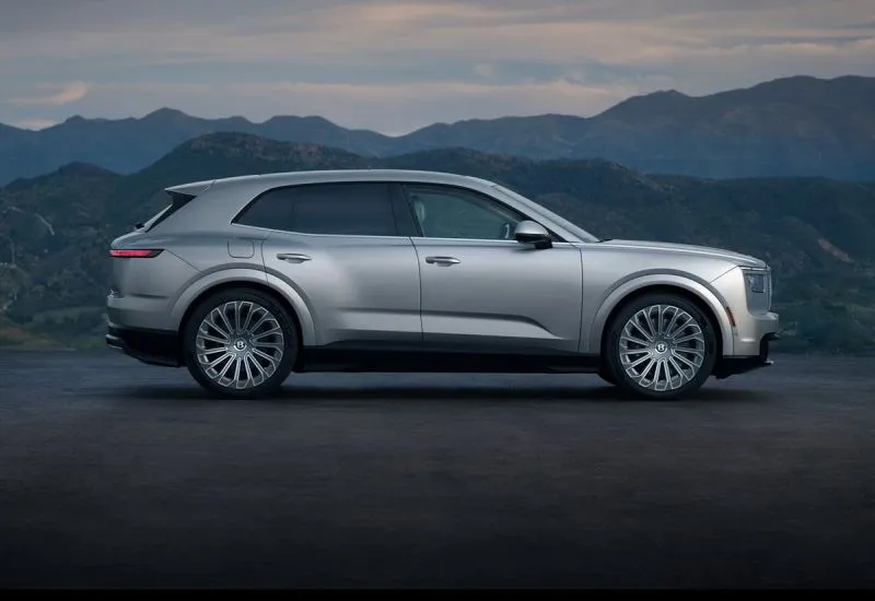 Bentley представила свой первый электромобиль — 888-сильный Torcal