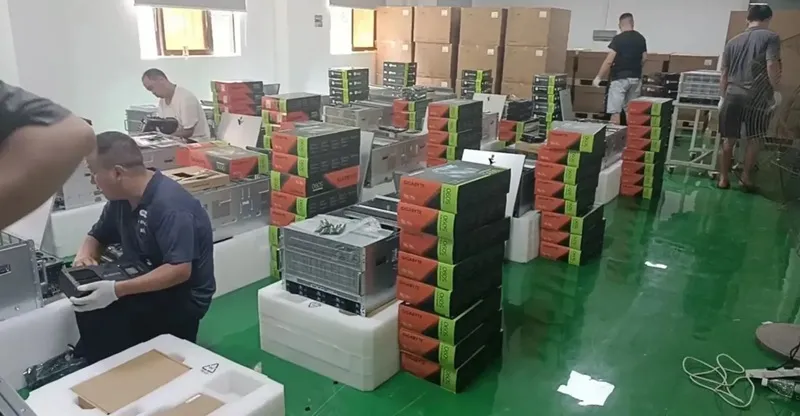 RTX 5090 снова стала дефицитом — теперь видеокарты массово забирают ИИ-компании